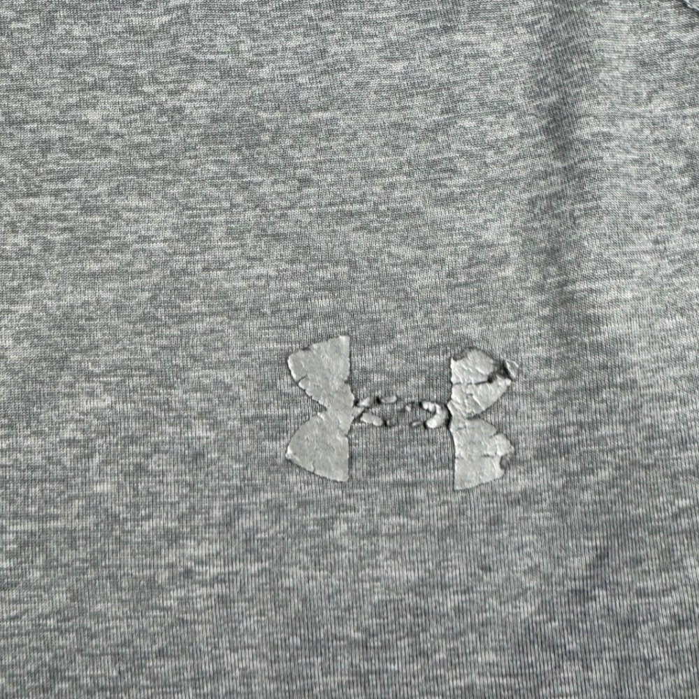 Under Armour HeatGear‎ Fitted Gray Short Sleeve Athletic Shirt XXL - Picture 4 of 9